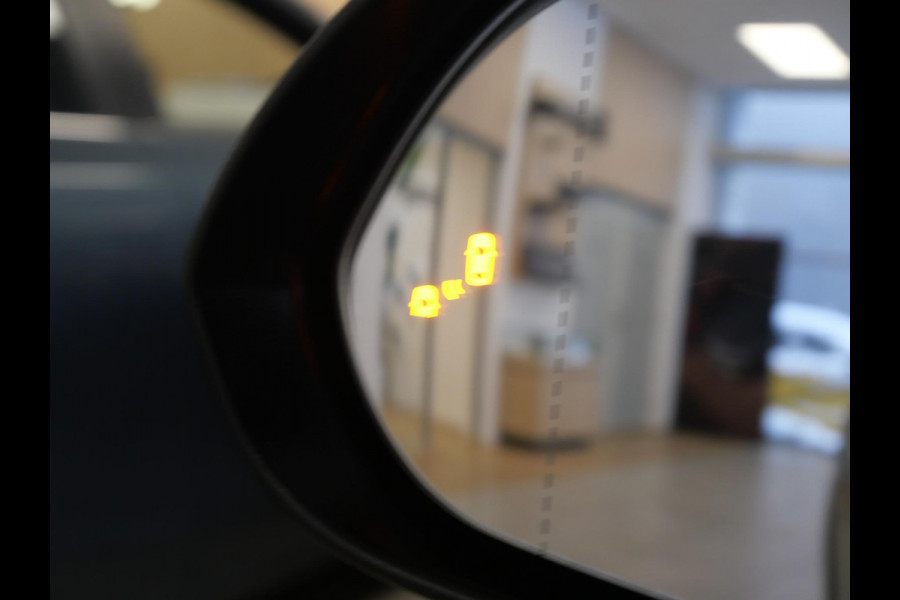 Kia Stonic 1.0 T-GDi ExecutiveLine | Trehaak | Cruise | Clima | Navi | Keyless | Stoel-stuurverwarming |