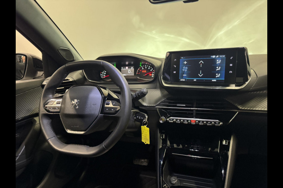 Peugeot 2008 1.2 PureTech 130pk Automaat Allure Navigatie Climate Control LED Lichtmetalen Velgen Parkeer sensoren Cruise Control