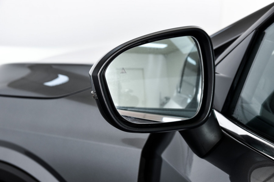 Nissan QASHQAI 1.3 MHEV Xtronic 158 PK N-Connecta - Automaat | Panodak | Cold Pack | Dig. Cockpit | Adapt. Cruise | 360 Camera | PDC | NAV + App Connect | LM 18" | ECC | 7628