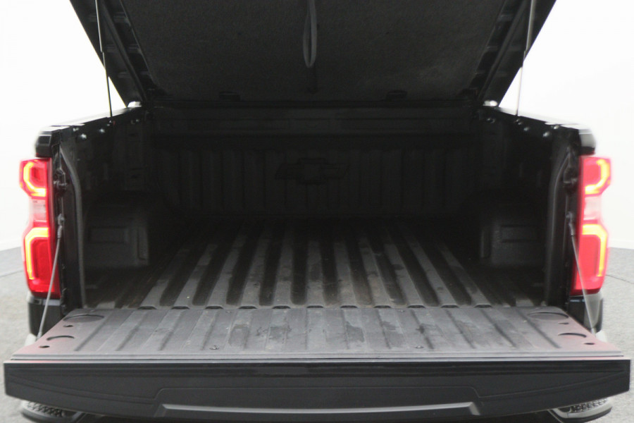 Chevrolet Silverado CREW CAB 5.3L V8