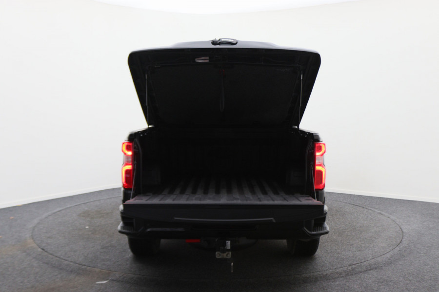 Chevrolet Silverado CREW CAB 5.3L V8