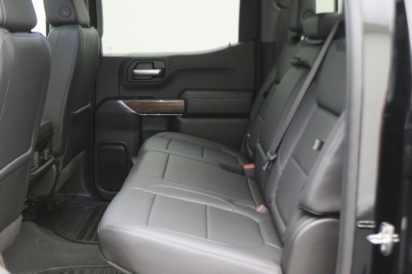 Chevrolet Silverado CREW CAB 5.3L V8