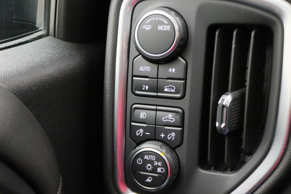 Chevrolet Silverado CREW CAB 5.3L V8