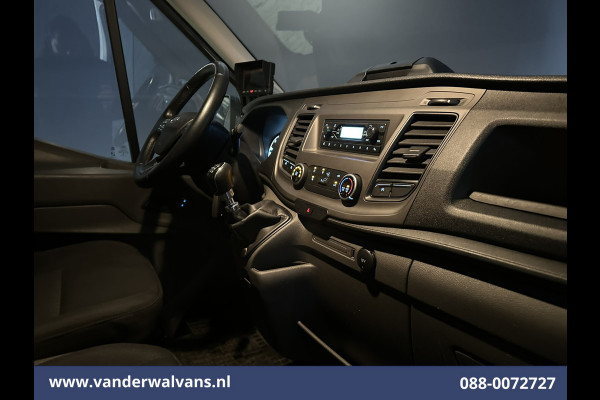 Ford Transit 2.0 TDCI 161pk Bakwagen 225cm hoog Laadklep Euro6 Airco | Camera | Cruisecontrol | 950kg laadvermogen Bijrijdersbank,
