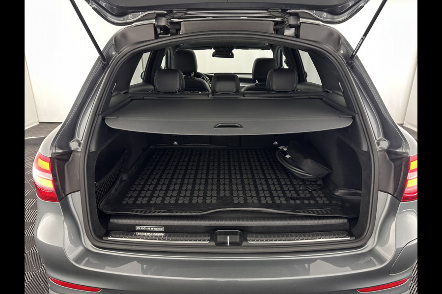 Mercedes-Benz GLC 350e 4MATIC AMG-Style (Plug-In) Aut. *PANO | LEATHER | FULL-LED | HEATED-SPORTSEATS | KEYLESS | CAMERA | NAVI-FULLMAP | PRIVACY-GLASS | SHIFTPADDLES | ECC | PDC | ADAPTIVE-CRUISE | 19''ALU*