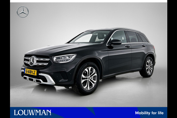Mercedes-Benz GLC 200 Business Solution Limited | Lichtmetalen velgen | Navigatie | Parking support met camera achter | Trekhaak wegklapbaar | Inclusief 24 maanden MB Certified garantie voor Europa.