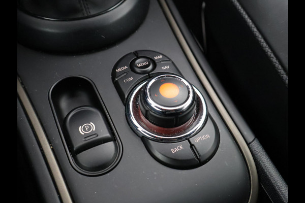 MINI Countryman 1.5 COOPER AUT. ORIG. NL CHILI + LEDER | CAMERA | HEAD-UP | LED | HARMAN/KARDON
