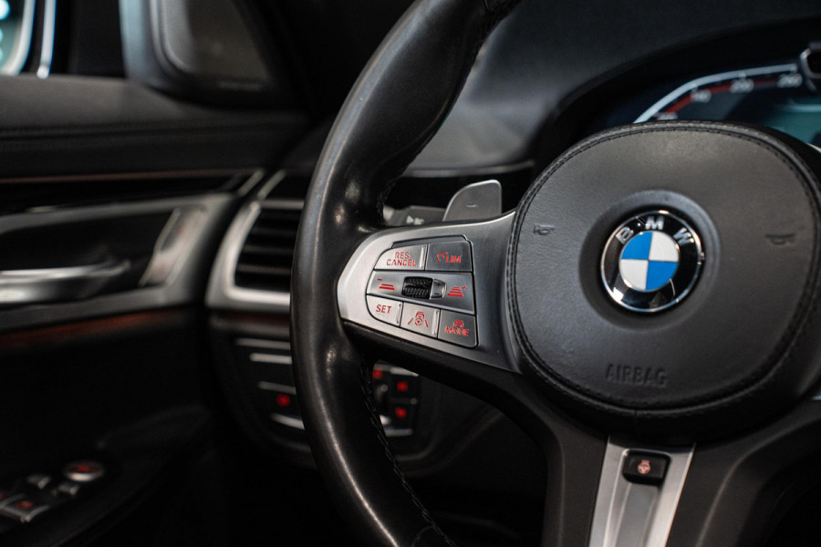 BMW 7 Serie 730d xDrive High Executive *M-Sport / Harman-Kardon / Panorama / HUD / Soft-Close*
