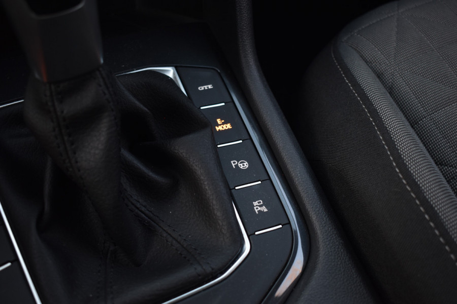 Volkswagen Tiguan E-HYBRID 245PK DSG LIFE VIRTUAL/NAVI/360°CAMERA