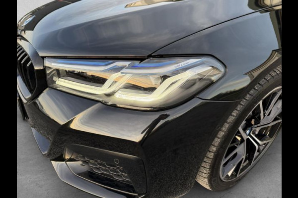 BMW 5 Serie Touring 530e M-SPORT ** LASER, NAVI+, LEDER, PANORAMA, TREKH, 19-inch LMV, HuD ** 1e EIG - UNFALLFREI - BMW GAR ** ** INFORMEER OOK NAAR ONZE AANTREKKELIJKE FINANCIAL-LEASE TARIEVEN **