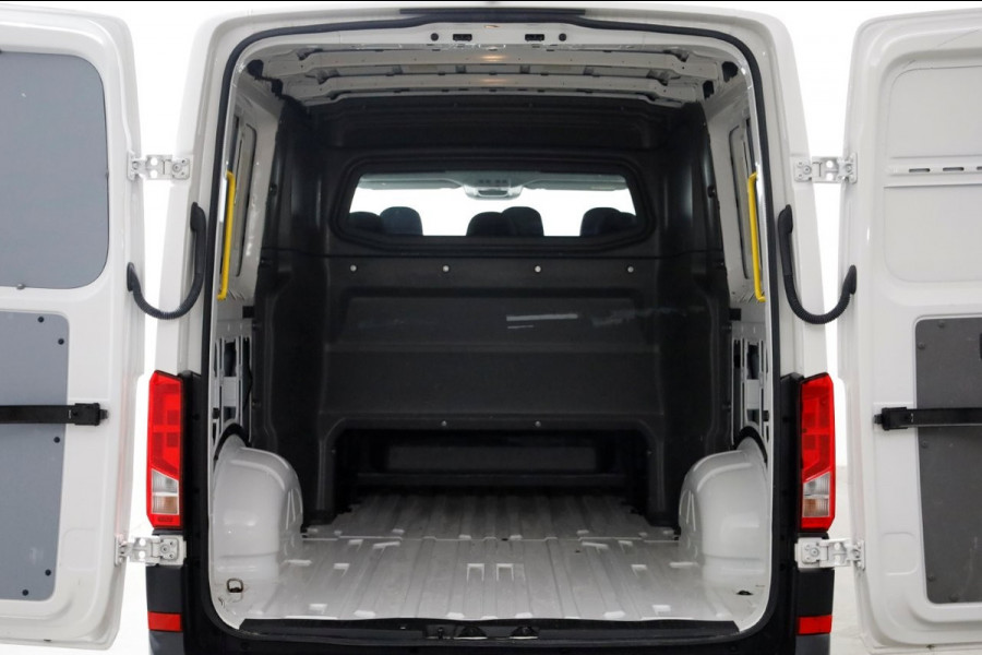 Volkswagen Crafter 35 2.0 TDI 140pk L3H2 (L2H1) D.C. Airco/Camera/CarPlay 12-2022