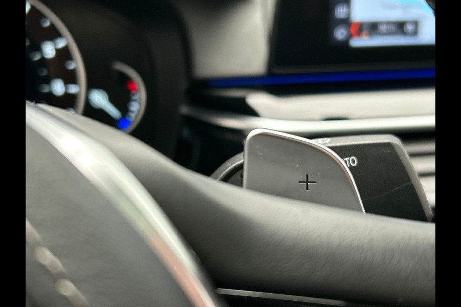 BMW 6 Serie Gran Turismo 630i High Executive * Origineel NL * Head up Panoramadak Memorie Harman / Kardon Trekhaak Camera Leder