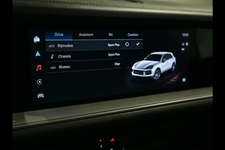 Porsche Cayenne 3.0 E-Hybrid · Sport chrono · Panorama dak · Adaptive cruise · 360 Camera · Keyless · Luchtvering · Bose sound · Memory seats ·