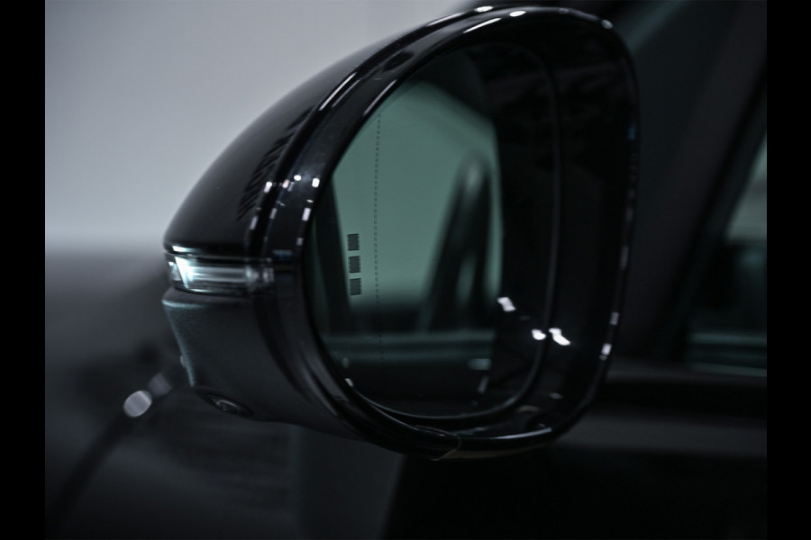 Porsche Cayenne 3.0 E-Hybrid · Sport chrono · Panorama dak · Adaptive cruise · 360 Camera · Keyless · Luchtvering · Bose sound · Memory seats ·