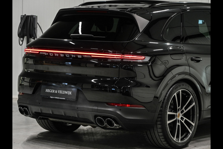 Porsche Cayenne 3.0 E-Hybrid · Sport chrono · Panorama dak · Adaptive cruise · 360 Camera · Keyless · Luchtvering · Bose sound · Memory seats ·