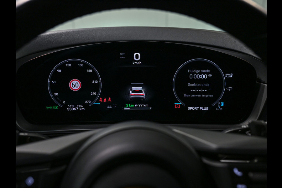 Porsche Cayenne 3.0 E-Hybrid · Sport chrono · Panorama dak · Adaptive cruise · 360 Camera · Keyless · Luchtvering · Bose sound · Memory seats ·