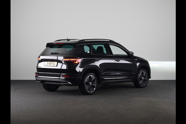 Škoda Karoq 1.5 TSI ACT Sportline Business 150 pk Automaat (DSG) | Verlengde garantie | Navigatie via App | Parkeersensoren | Achteruitrijcamera | Adaptieve cruise control | Stoelverwarming |