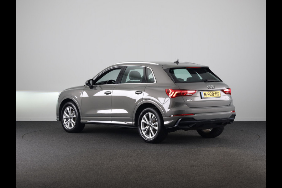 Audi Q3 35 TFSI S edition 150pk | Navigatie | Adaptieve cruise controle | Verwarmbare voorstoelen