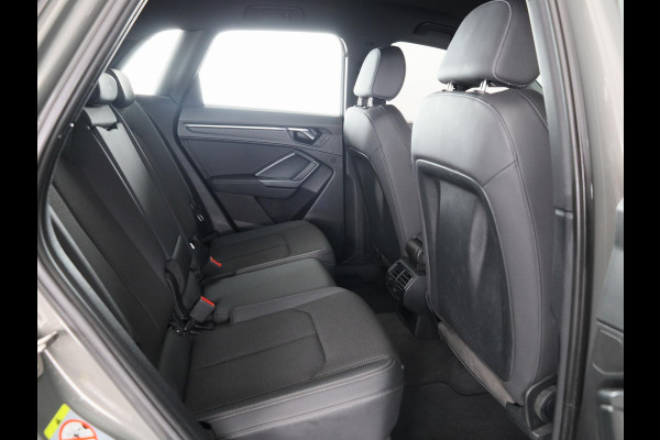 Audi Q3 35 TFSI S edition 150pk | Navigatie | Adaptieve cruise controle | Verwarmbare voorstoelen