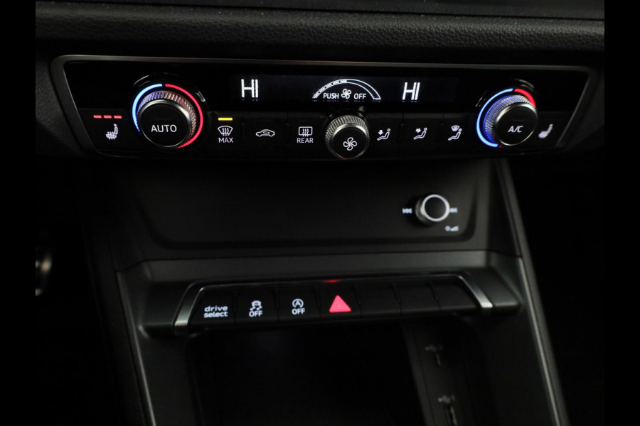 Audi Q3 35 TFSI S edition 150pk | Navigatie | Adaptieve cruise controle | Verwarmbare voorstoelen