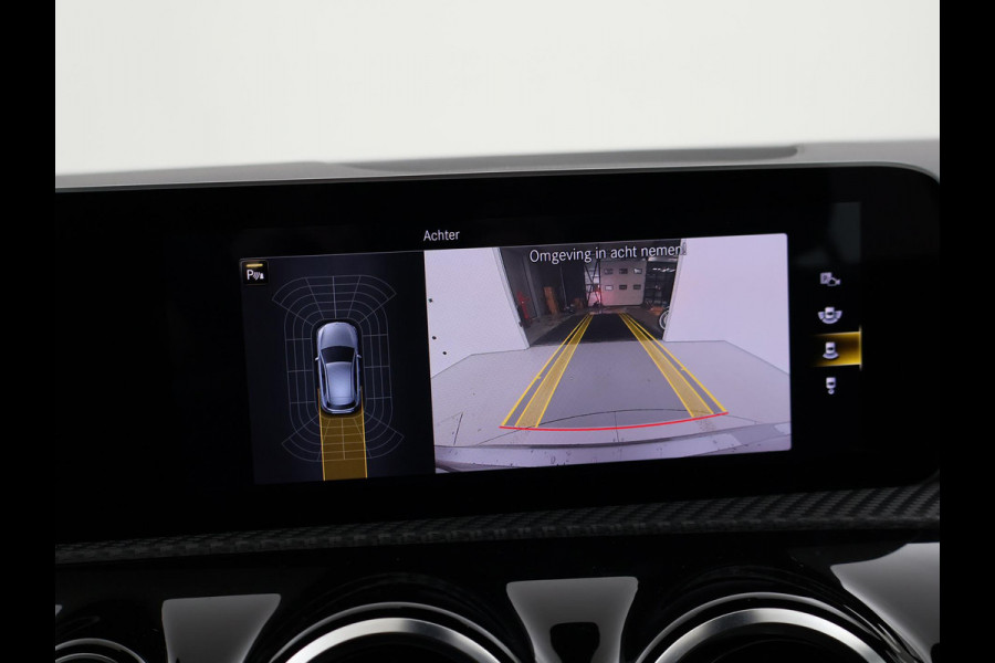 Mercedes-Benz A-Klasse 180D AUT. NIEUW MODEL + WIDESCREEN MBUX | CAMERA | 18" AMG | STOELVERW. | LED | DAB