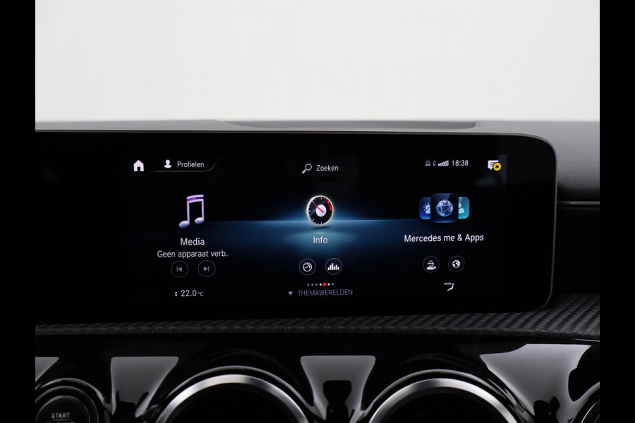 Mercedes-Benz A-Klasse 180D AUT. NIEUW MODEL + WIDESCREEN MBUX | CAMERA | 18" AMG | STOELVERW. | LED | DAB