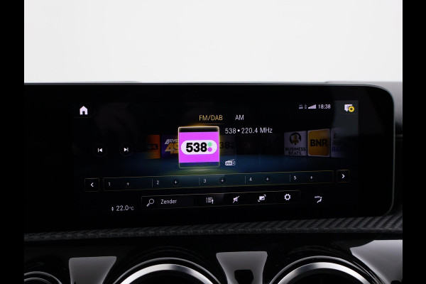 Mercedes-Benz A-Klasse 180D AUT. NIEUW MODEL + WIDESCREEN MBUX | CAMERA | 18" AMG | STOELVERW. | LED | DAB
