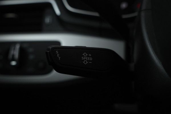 Audi A4 Avant 35 TDI Advanced Edition Automaat, Volleder, Virtual, Apple Carplay