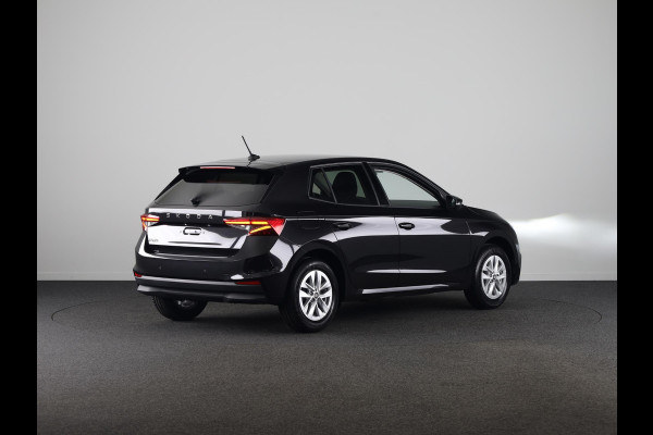 Škoda Fabia Selection 1.0 TSI 95 pk 5 versn. Hand | Getint glas | 15 inch lichtmetalen velgen