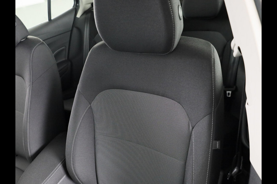 Škoda Fabia Selection 1.0 TSI 95 pk 5 versn. Hand | Getint glas | 15 inch lichtmetalen velgen