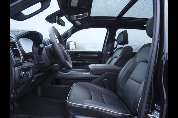 Dodge Ram | 1500 | Limited | Night | 3.0L Twin-Turbo I6 | High Output | BPM-VRIJ | Passenger Display | 14,4 Touch Screen | Harman Kardon | RAMBOX Getoonde accessoires zijn verkrijgbaar tegen meerprijs