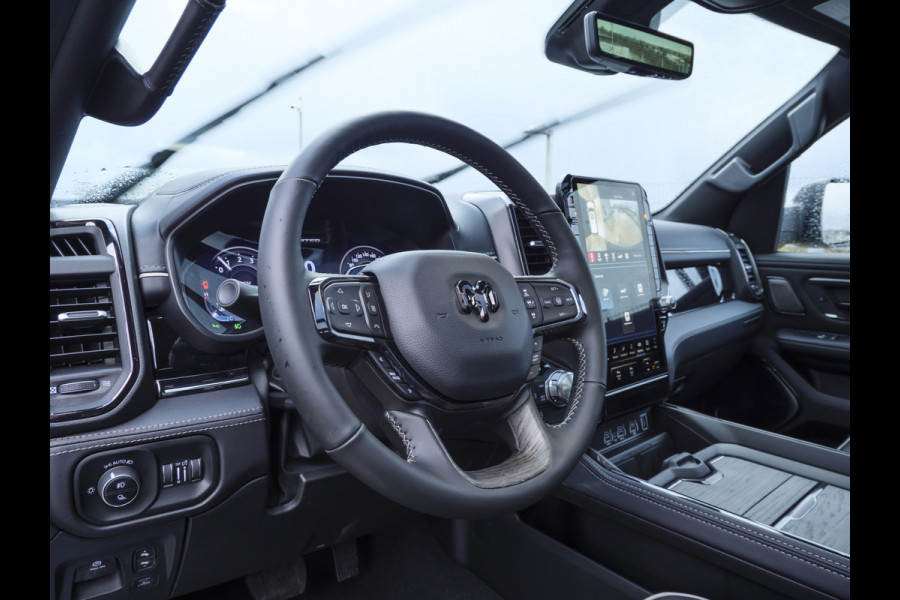 Dodge Ram | 1500 | Limited | Night | 3.0L Twin-Turbo I6 | High Output | BPM-VRIJ | Passenger Display | 14,4 Touch Screen | Harman Kardon | RAMBOX Getoonde accessoires zijn verkrijgbaar tegen meerprijs