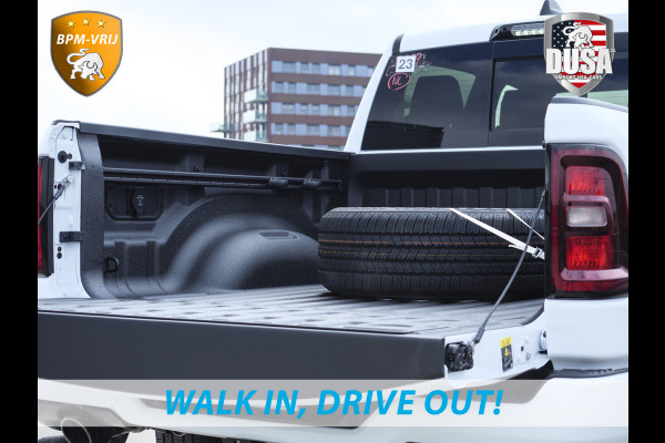 Dodge Ram 1500 | Laramie | Premium Night | 3.0L I6 Hurricane | Crew Cab | 4X4 | BPM VRIJ | Niveau regeling | Passenger Display | Getoonde accessoires zijn verkrijgbaar tegen meerprijs