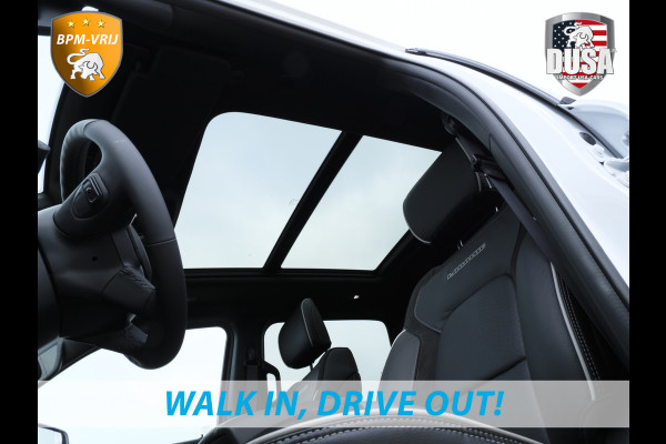 Dodge Ram 1500 | Laramie | Premium Night | 3.0L I6 Hurricane | Crew Cab | 4X4 | BPM VRIJ | Niveau regeling | Passenger Display | Getoonde accessoires zijn verkrijgbaar tegen meerprijs