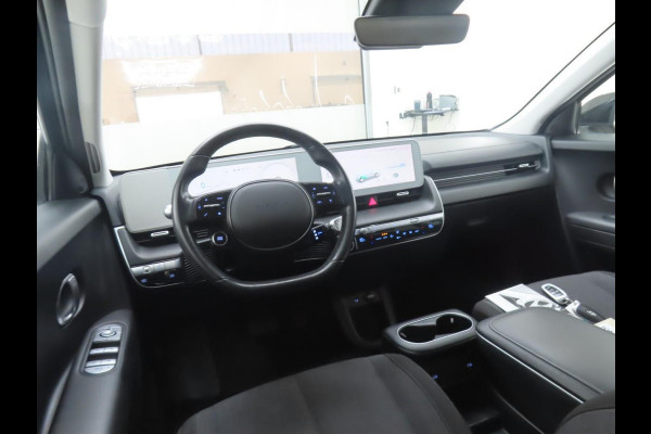 Hyundai IONIQ 5 Style 58 kWh SOH 98% Warmtepomp Airco ECC Navi Carplay Virtual Dashboard Trekhaak PDC VA+ Camera Full LED Adaptive Cruise 19" Velgen