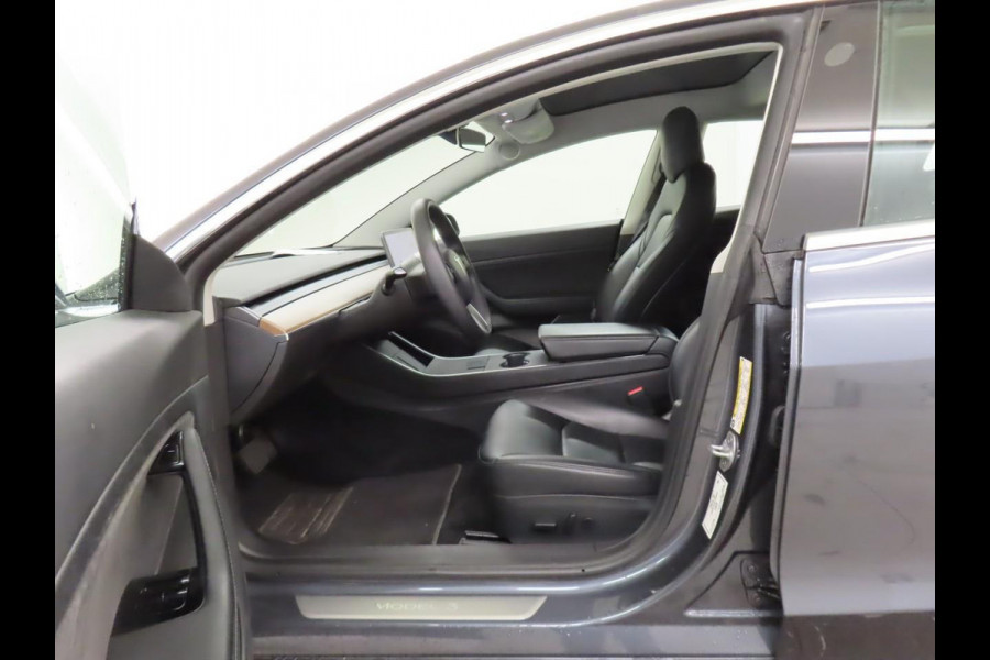 Tesla Model 3 Standard RWD Plus 60 kWh SOH 93% Airco ECC Navi PDC VA + Camera Adaptive Cruise Leder Panoramadak