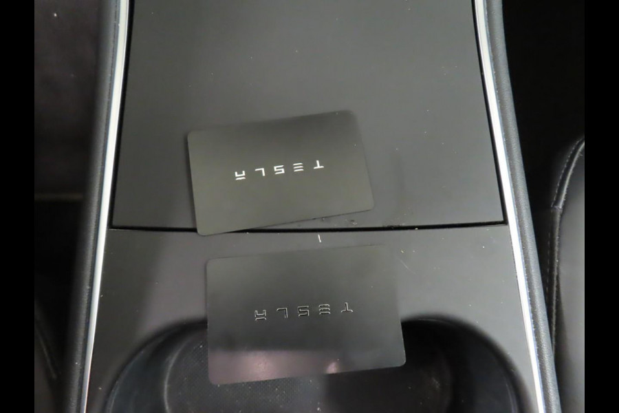 Tesla Model 3 Standard RWD Plus 60 kWh SOH 93% Airco ECC Navi PDC VA + Camera Adaptive Cruise Leder Panoramadak