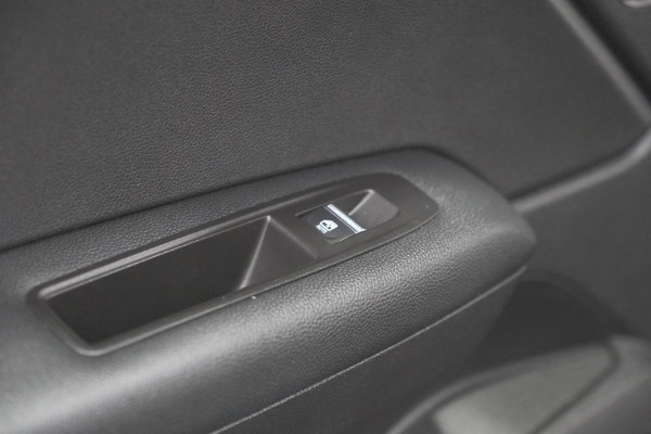 Renault Captur 1.6 E-Tech Hybrid 145 Techno | Pack Parking | Camera | Navigatie | Apple CarPlay