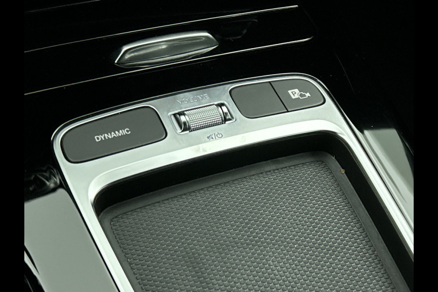 Mercedes-Benz A-Klasse 180 AMG Star Edition AMG Line | Ledkoplampen | Apple CarPlay | Licht- en zicht pakket | Keyless-Go | Spiegel Pakket | Stoelverwarming. Inclusief 24 maanden MB Certified garantie voor Europa.