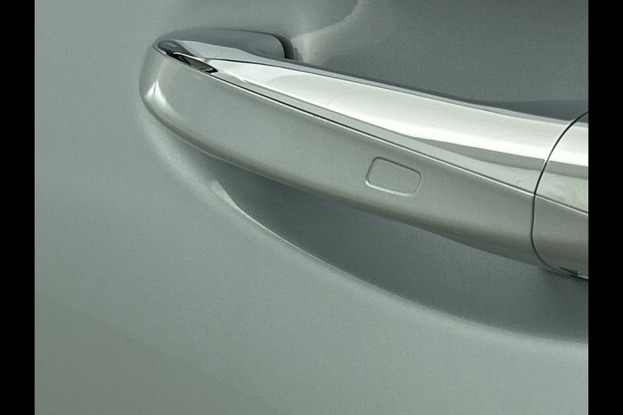 Mercedes-Benz A-Klasse 180 AMG Star Edition AMG Line | Ledkoplampen | Apple CarPlay | Licht- en zicht pakket | Keyless-Go | Spiegel Pakket | Stoelverwarming. Inclusief 24 maanden MB Certified garantie voor Europa.