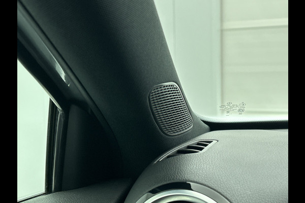 Mercedes-Benz A-Klasse 180 AMG Star Edition AMG Line | Ledkoplampen | Apple CarPlay | Licht- en zicht pakket | Keyless-Go | Spiegel Pakket | Stoelverwarming. Inclusief 24 maanden MB Certified garantie voor Europa.