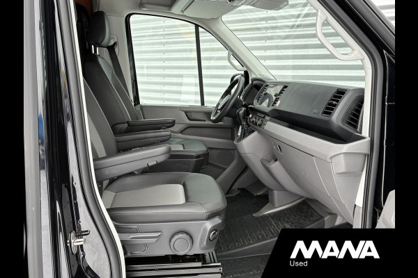 Volkswagen Crafter 35 2.0 TDI L3H3 Automaat Trekhaak 2x Treeplank Camera Cruise Standkachel Elektrische schuifdeur