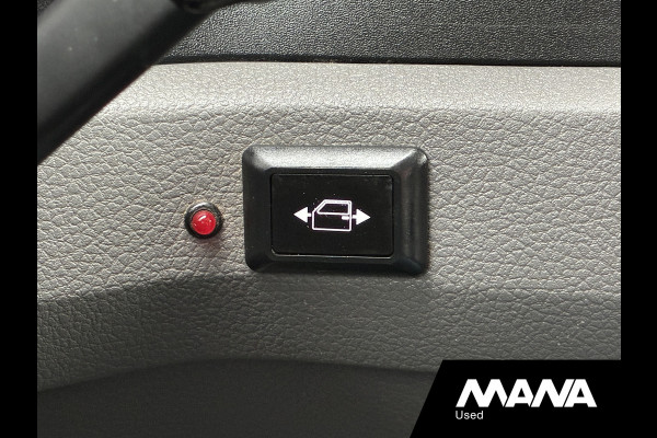 Volkswagen Crafter 35 2.0 TDI L3H3 Automaat Trekhaak 2x Treeplank Camera Cruise Standkachel Elektrische schuifdeur