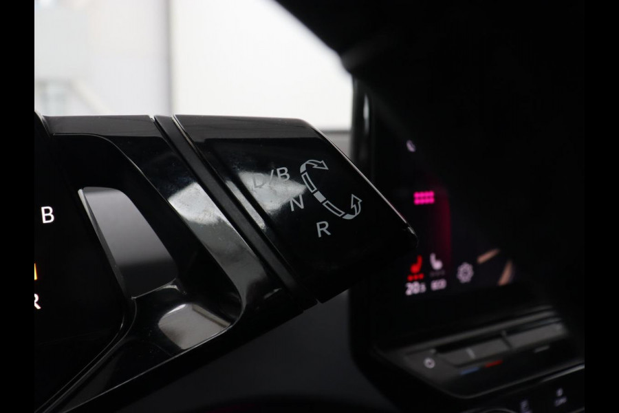 Volkswagen ID.3 First 58 kWh | Stoel & stuurverwarming | Adaptive cruise | Camera | Carplay | Navigatie | Full LED | Parkeerhulp | 18" lichtmetalen velgen