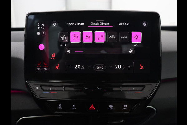Volkswagen ID.3 First 58 kWh | Stoel & stuurverwarming | Adaptive cruise | Camera | Carplay | Navigatie | Full LED | Parkeerhulp | 18" lichtmetalen velgen
