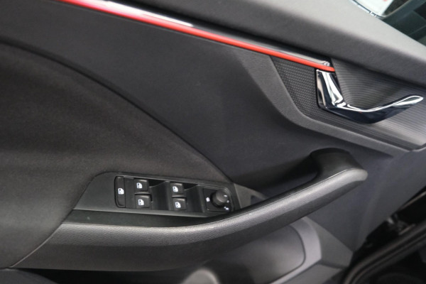 Škoda SCALA 1.0 TSI Sport Business Automaat - N.A.P. Airco, Cruise, Navi, PDC.