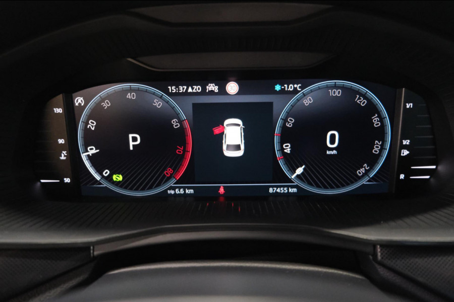 Škoda SCALA 1.0 TSI Sport Business Automaat - N.A.P. Airco, Cruise, Navi, PDC.