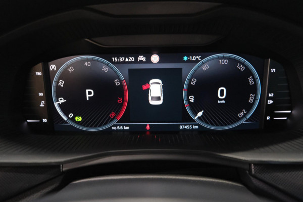 Škoda SCALA 1.0 TSI Sport Business Automaat - N.A.P. Airco, Cruise, Navi, PDC.