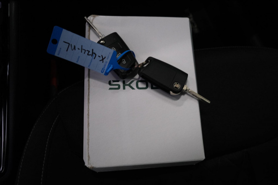 Škoda SCALA 1.0 TSI Sport Business Automaat - N.A.P. Airco, Cruise, Navi, PDC.