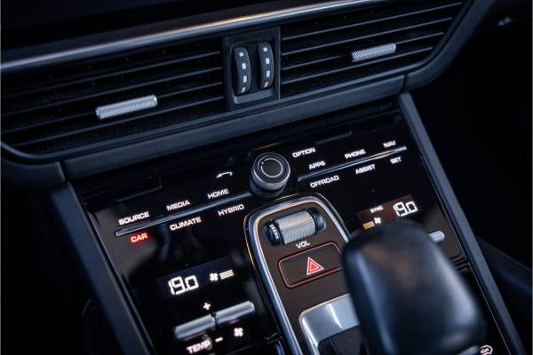 Porsche Cayenne Coupé 3.0 E-Hybrid - Sport Chrono + | Panorama | Stoelkoeling | Memory | 360 Camera